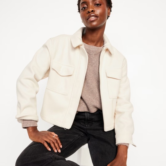 NWT OLD NAVY Relaxed Shirt Jacket Color: Beige Size Medium - Picture 3 of 6